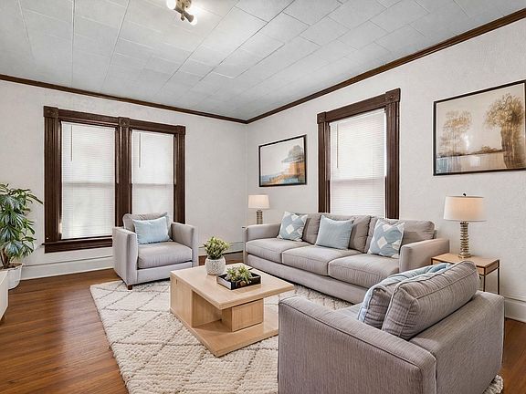 5th image of 219 Rome Ave