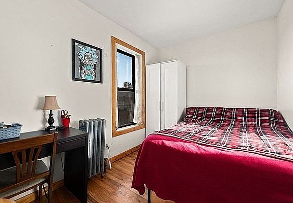 3rd image of 276 3rd Ave APT 5B