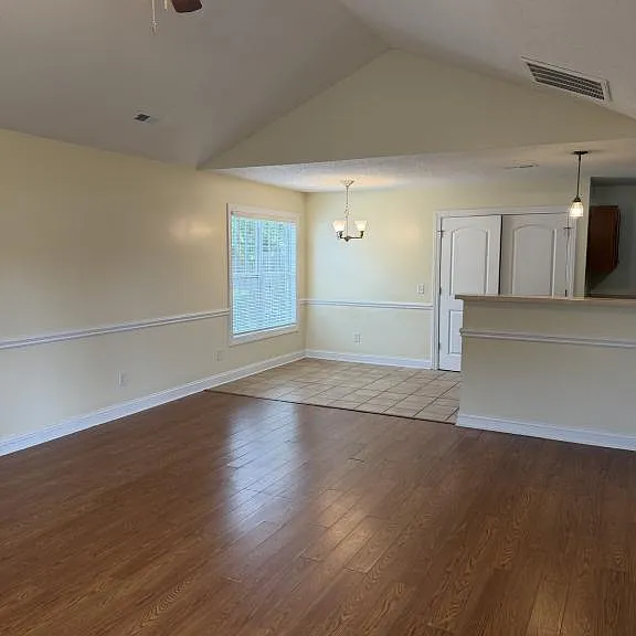 2556A Saddleback Dr — Photo 3
