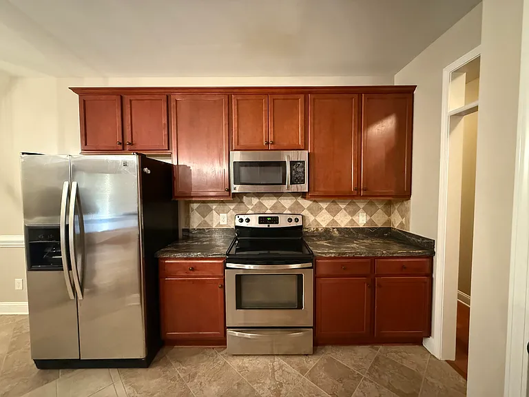 252 Wynngate Dr — Photo 14