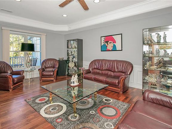 4th image of 30 N De Baun Ave Unit 303
