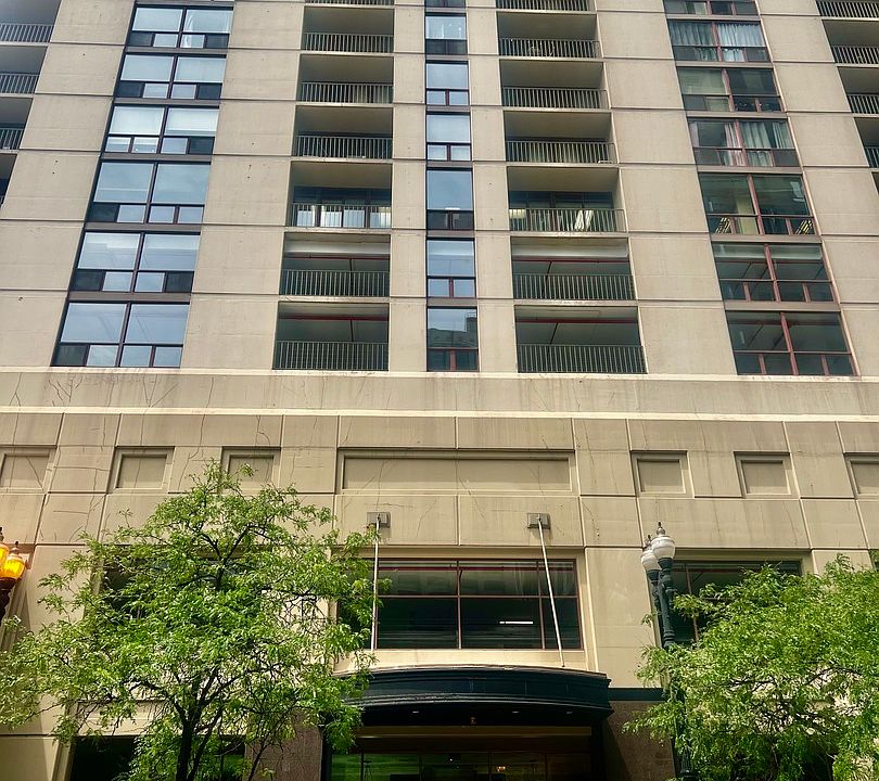 1st image of 200 N Dearborn St Unit 4107