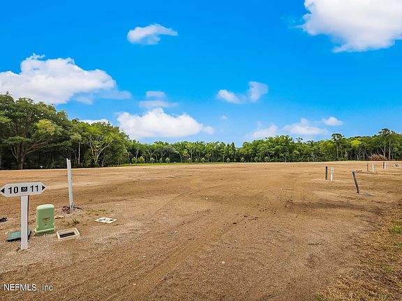 3rd image of 335 RIVER BREEZE Drive