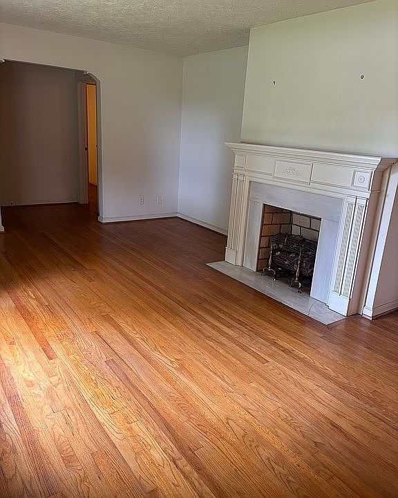 Living Room with Fireplace 