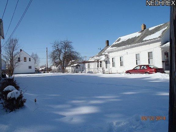 5th image of 3160 W 56th St