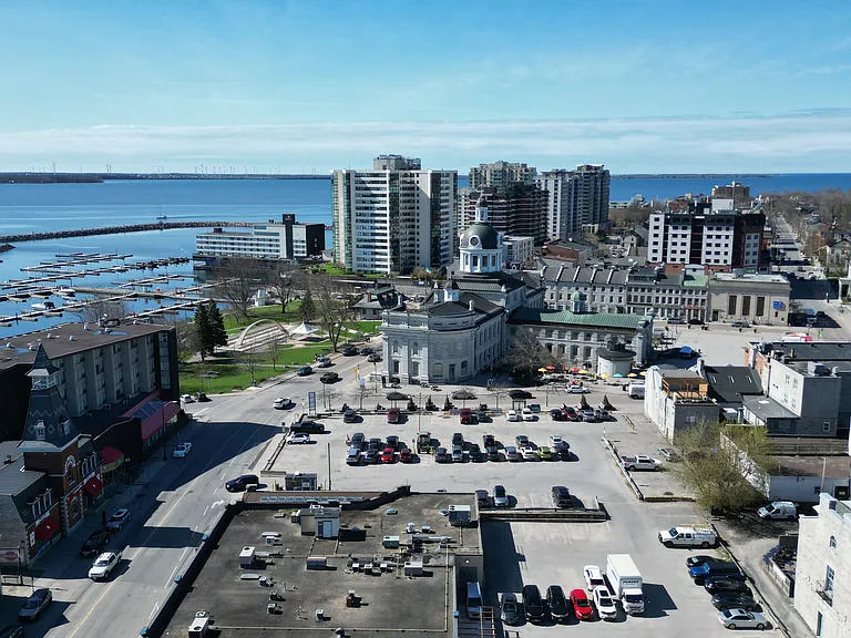 18 Queen St #1401 — Photo 22