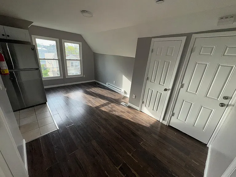 748 S 16th St #6D — Photo 3