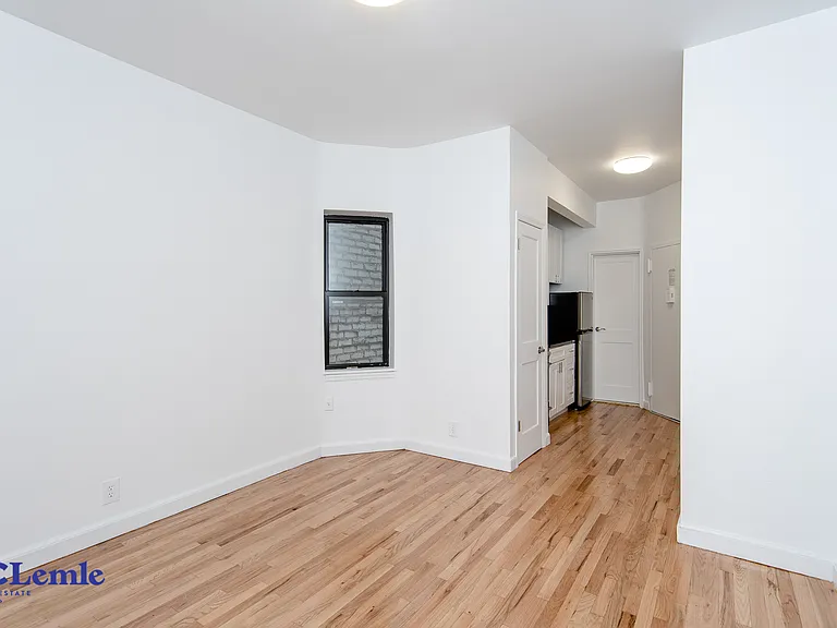 218 E 81st St #5RW — Photo 9