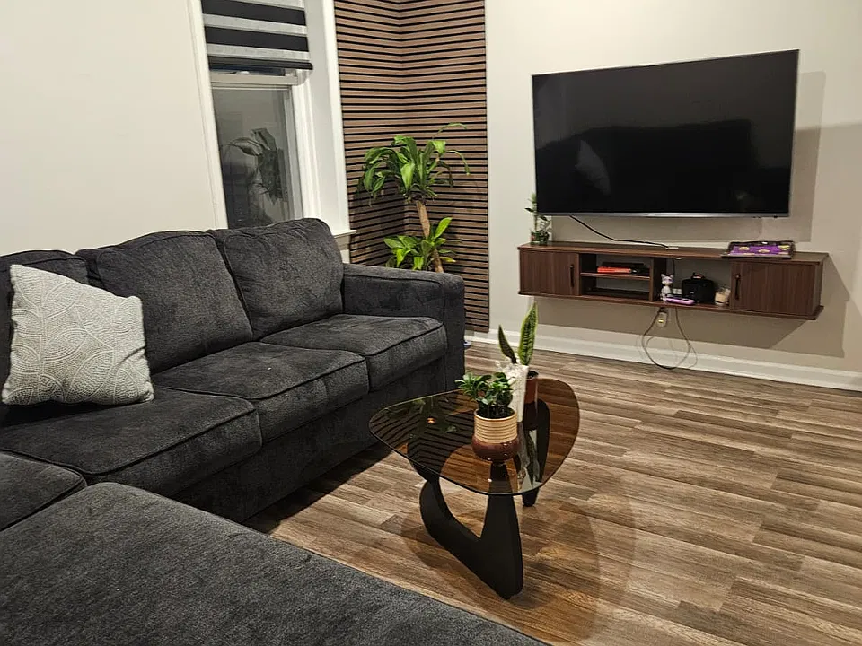 163 Elmora Ave #9