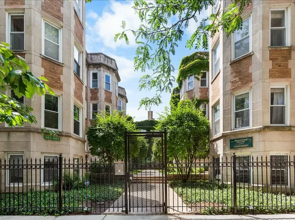 867 W Cornelia Ave #1, Chicago, IL 60657