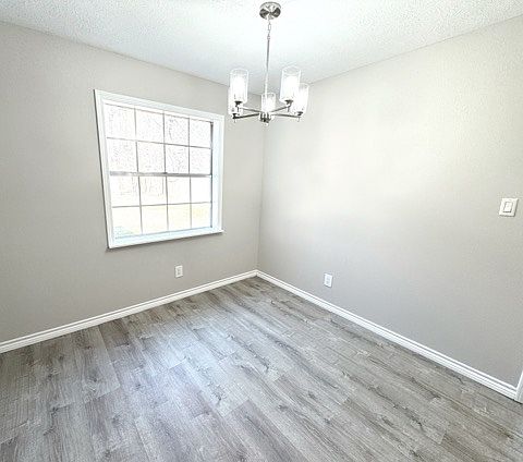 5th image of 11 Heritage Dr