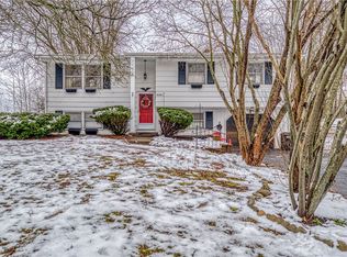 4043 Johnson Rd, Lockport, NY 14094