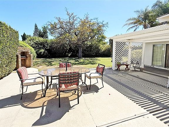 3rd image of 11386 Ivory Ave