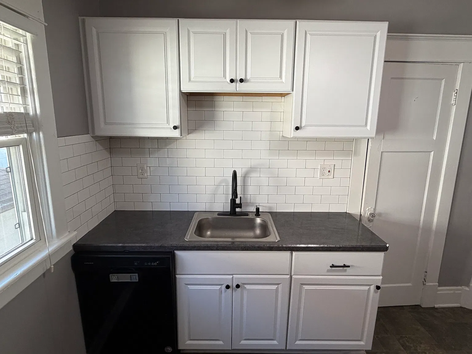 3 bed, 1425 sqft, $1,695 — Photo 2