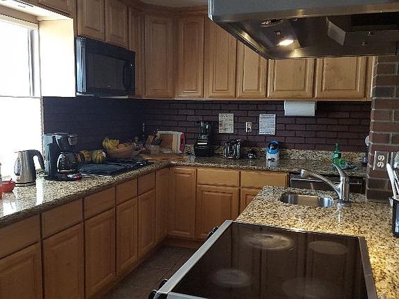 Prepare your favorite dish in this amazing kitchen!