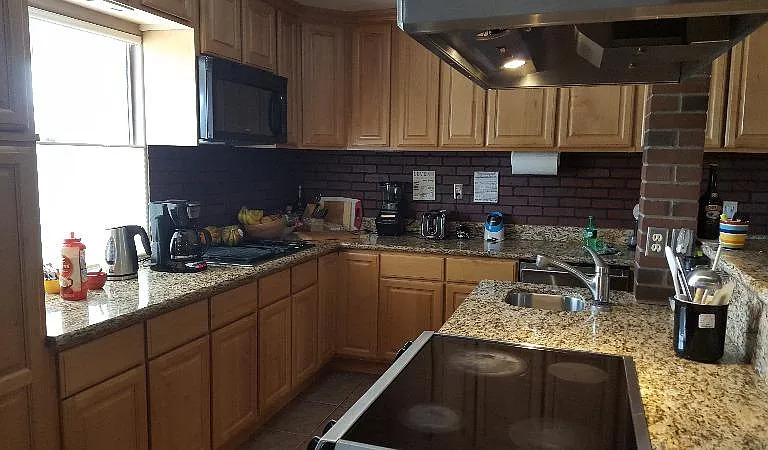 Create your favorite dish in this amazing Kitchen!