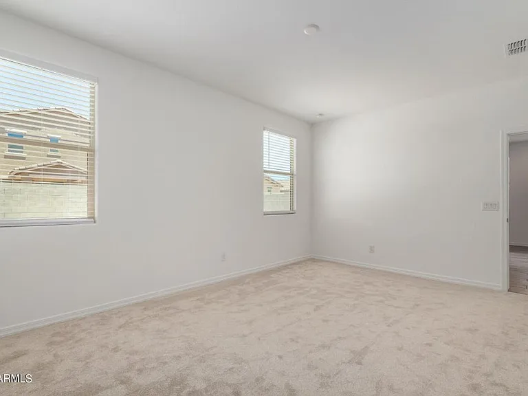 17318 W Surrey Dr — Photo 23