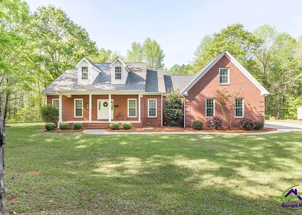 1st image of 204 Smith Rd