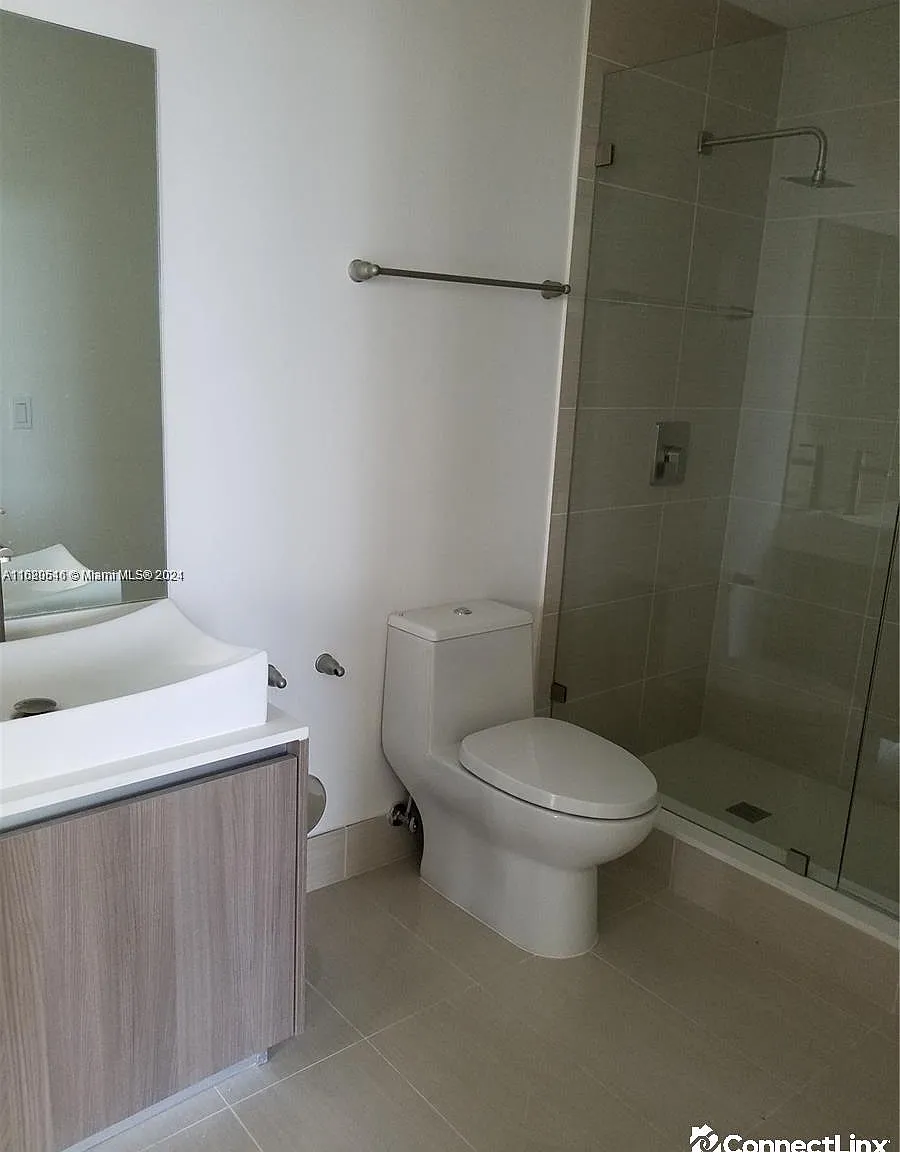 1 bed, 1.0 bath, $2,799 — Photo 4