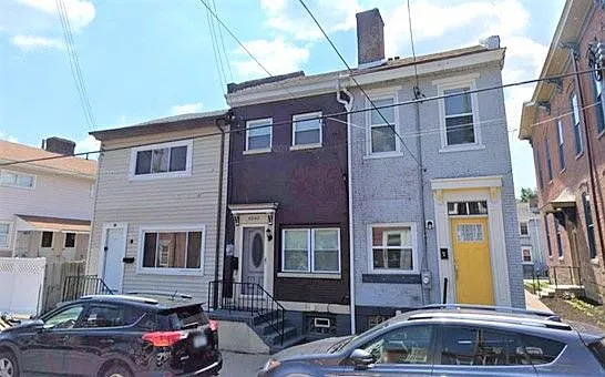 4840 Hatfield St photo 1