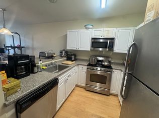 21 Brookline St #404, Cambridge, MA 02139