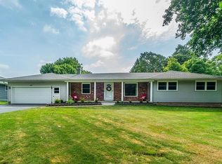 4075 David Rd, Williamsville, NY 14221