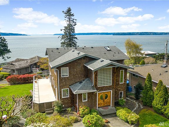 3rd image of 432 Priest Point Dr NW