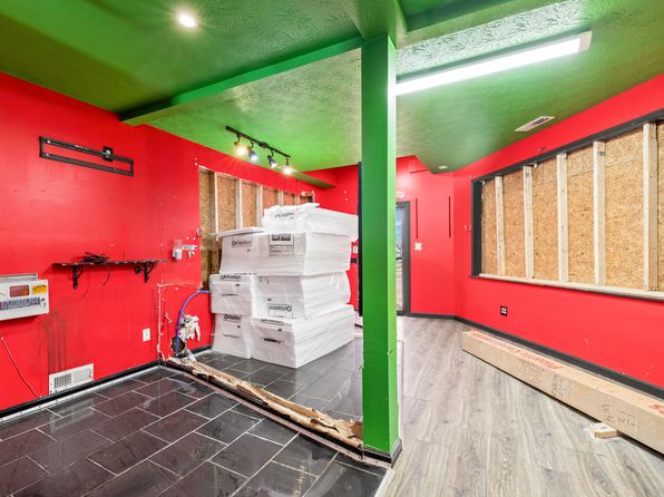 lexington-kentucky-446756855 picture