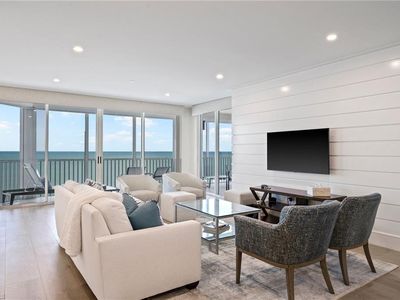 9577 Gulf Shore DR #804, Naples, FL, 34108