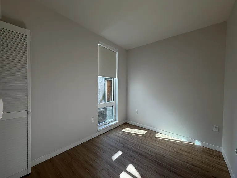 The Berkeley Place — Photo 38
