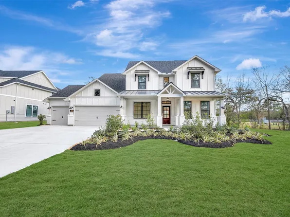 479 6th St, Magnolia, TX 77355