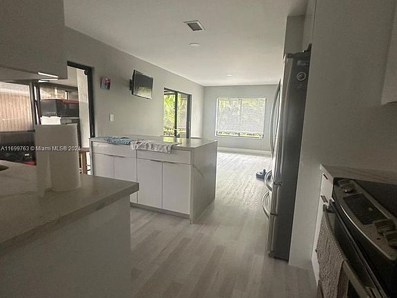 2nd image of 8321 SW 41st St #8321