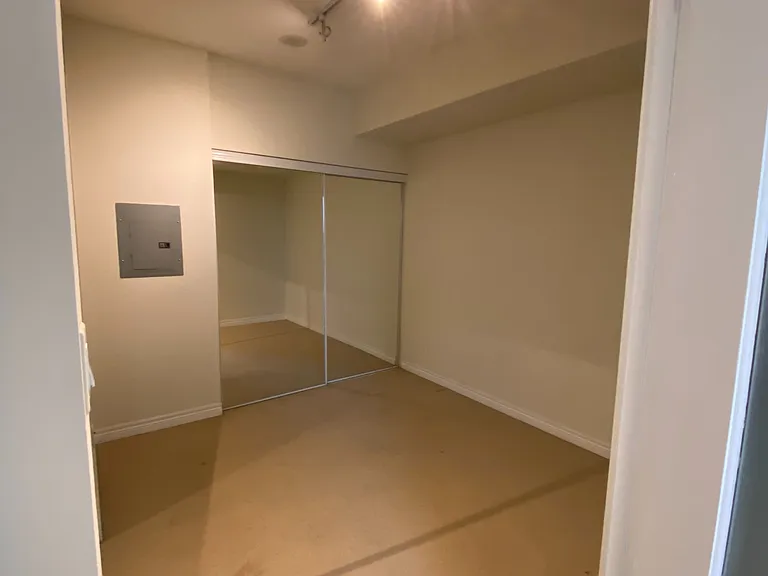 3504 Hurontario St #3107 — Photo 10