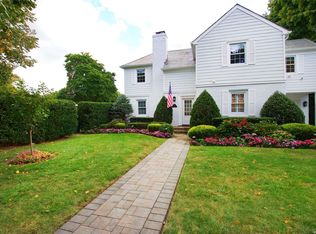 24 Merillon Ave, Garden City, NY 11530