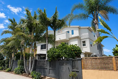 1730 Grand Ave Photo 1