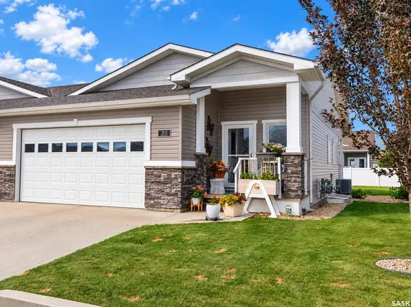 UNIT 201-959 Bradley STREET, Moose Jaw, SK S6H 5Y4