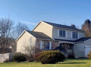 598 W 6th Ave, Parkesburg, PA 19365