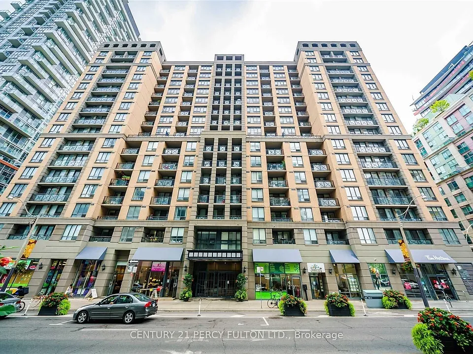 140 Simcoe St #809