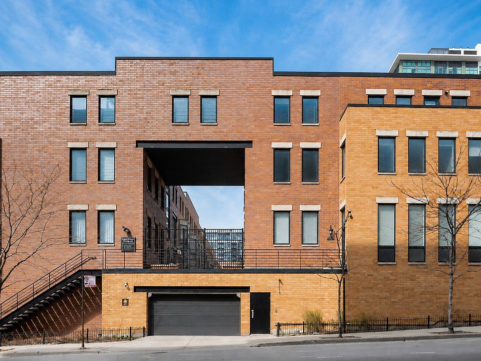 1st image of 310 N Des Plaines St #A