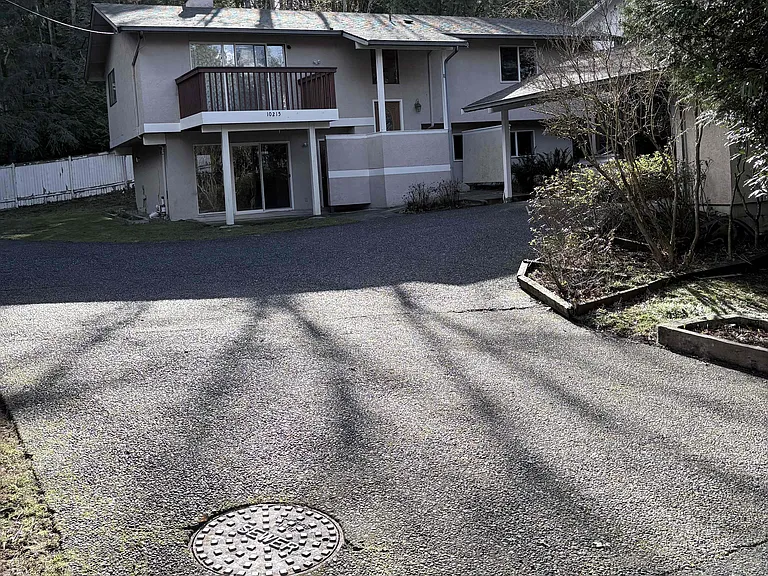 10215 SE 6th St — Photo 1