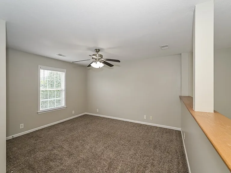 2910 Iona Dr — Photo 15