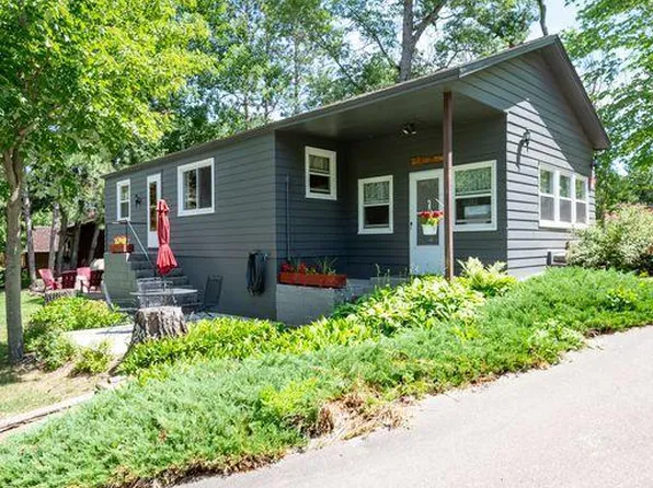 540 Round Lake Ct, Osceola, WI 54020