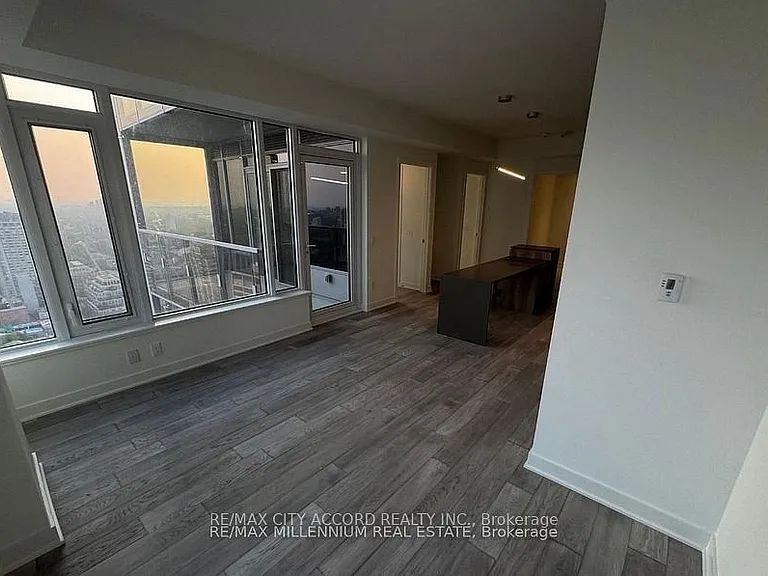 11 Yorkville Ave #3409 — Photo 1