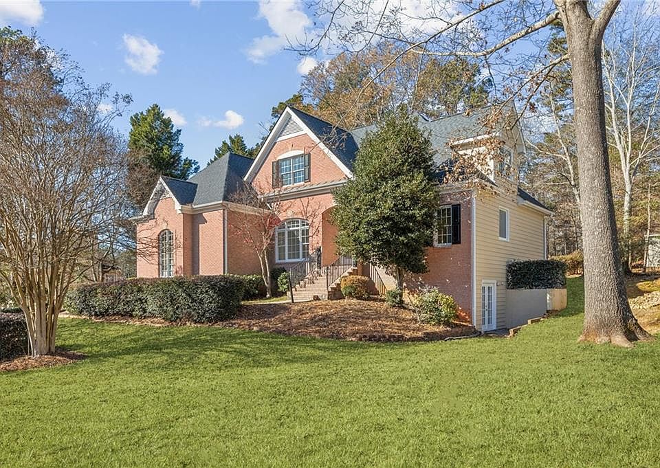 1st image of 534 Emerald Lake Ln