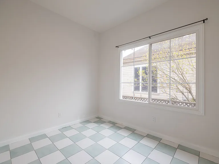 1481 Pomona Ave — Photo 12