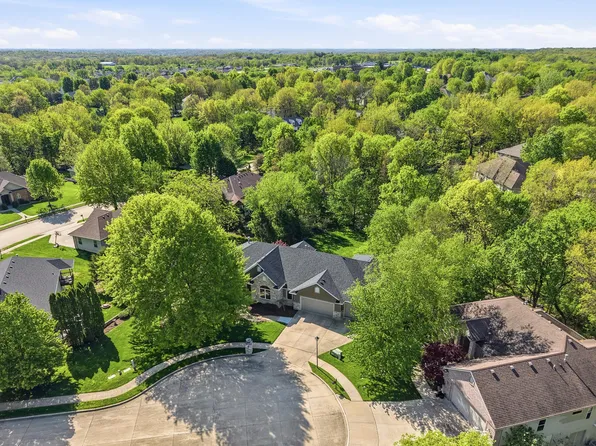 4702 Garden Brook Ct, Columbia, MO 65203