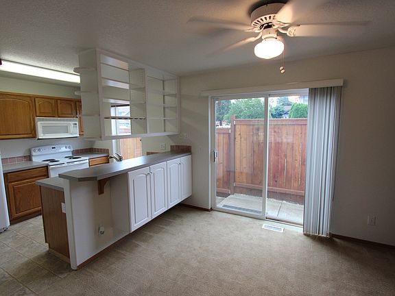 3rd image of 370 Bellevue Ave #370