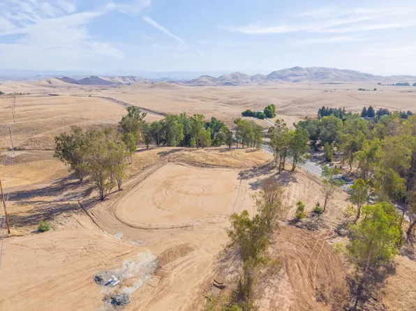 3880 Reno Ave, Clovis, CA 93619