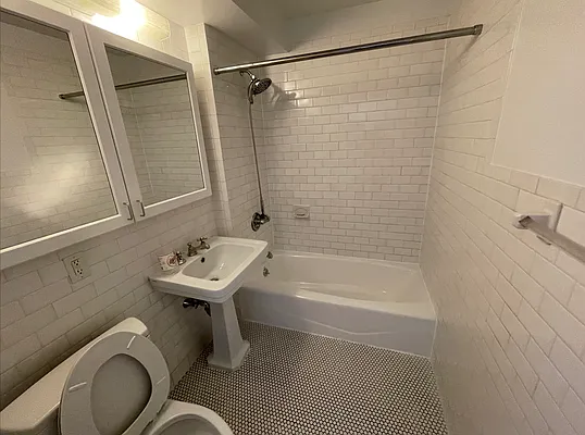 Rented by The Downtown LLC | media 41