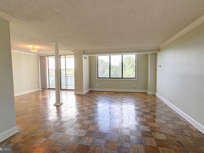 5225 Pooks Hill Rd APT 1016S, Bethesda, MD, 20814